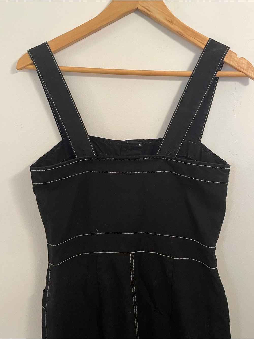 Reformation Black Contrast-Stitch Button-Front Denim Overalls - Picture 4 of 5